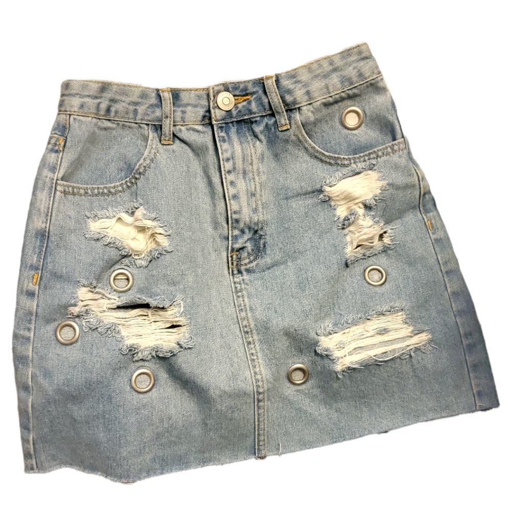 Forever 21 Shredded Denim Ultra Mini Skirt 24/XS NWT‎